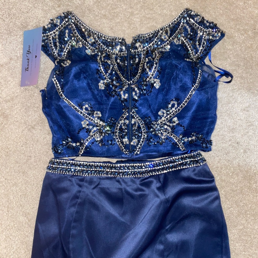 Prom Dress - Picture 4 of 8